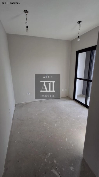 Sobrado para Venda em Curitiba, Xaxim, 3 dormitórios, 1 suíte, 3 banheiros, 3 vagas: 28ª foto da galeria de imagens do imóvel