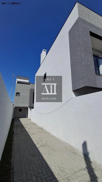 Sobrado para Venda em Curitiba, Xaxim, 3 dormitórios, 1 suíte, 3 banheiros, 3 vagas: 3ª foto da galeria de imagens do imóvel