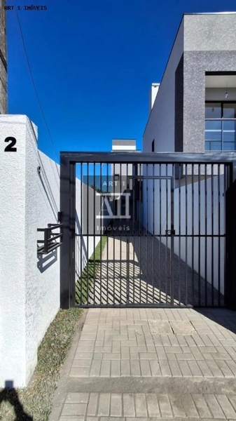 Sobrado para Venda em Curitiba, Xaxim, 3 dormitórios, 1 suíte, 3 banheiros, 3 vagas: 2ª foto da galeria de imagens do imóvel