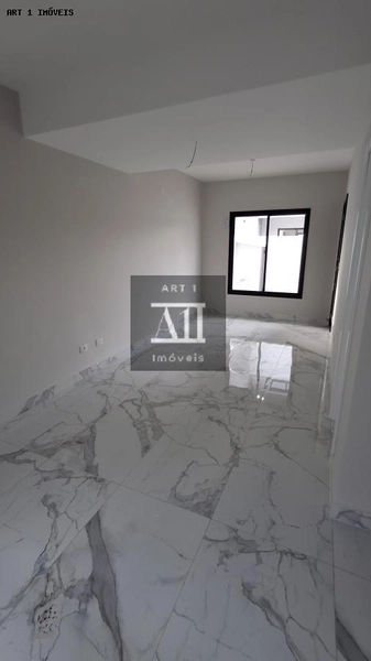 Sobrado para Venda em Curitiba, Xaxim, 3 dormitórios, 1 suíte, 3 banheiros, 3 vagas: 8ª foto da galeria de imagens do imóvel