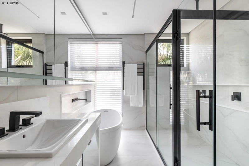 Apartamento para Venda em Curitiba, Batel, 3 dormitórios, 3 suítes, 4 banheiros, 3 vagas: 4ª foto da galeria de imagens do imóvel