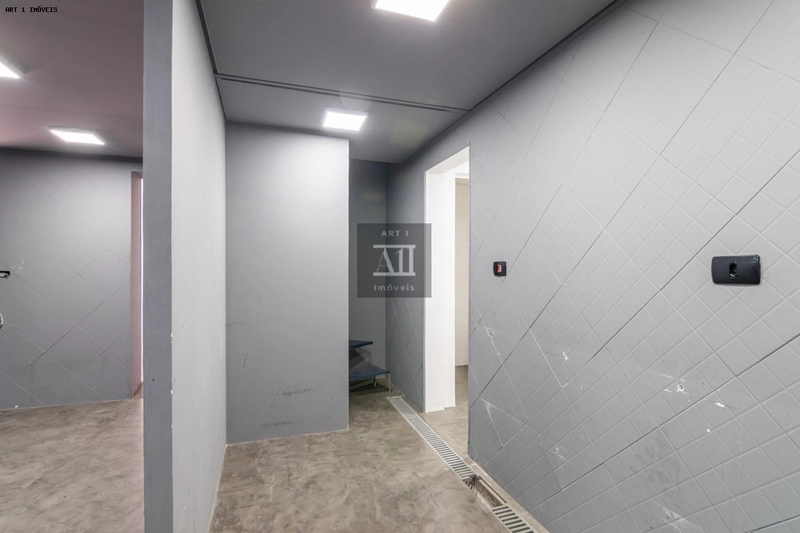 Loja Comercial para Venda em Curitiba, Água Verde, 2 banheiros: 13ª foto da galeria de imagens do imóvel