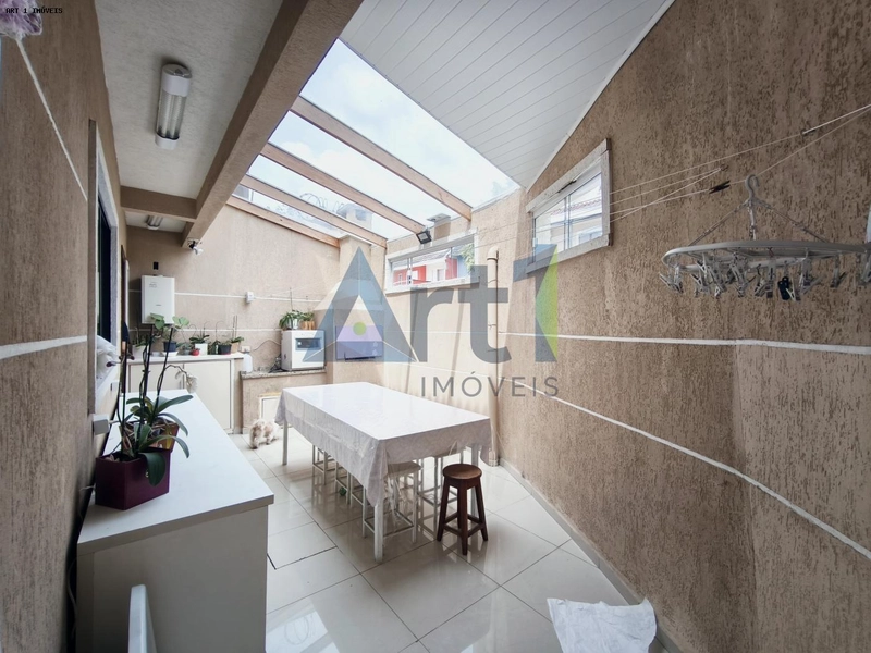 Sobrado em Condomínio para Venda em Curitiba, Capão Raso, 3 dormitórios, 1 suíte, 3 banheiros, 2 vagas: 10ª foto da galeria de imagens do imóvel