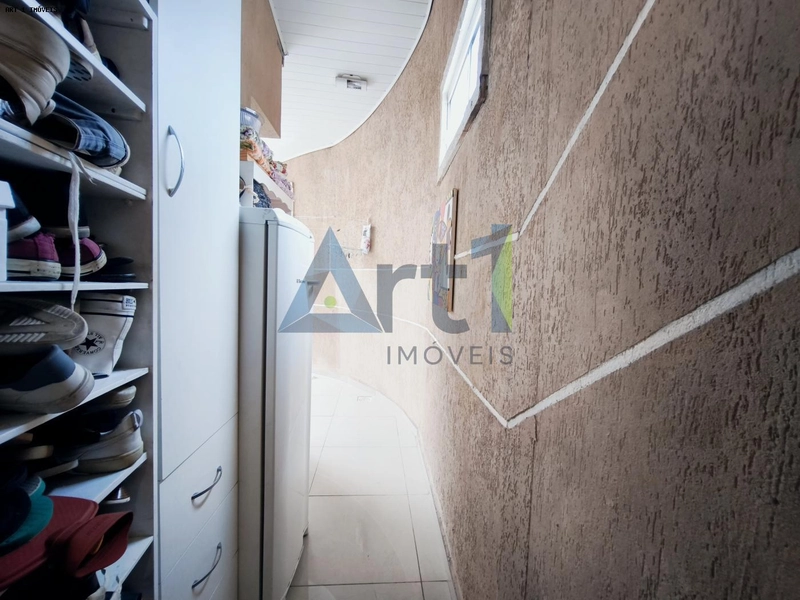 Sobrado em Condomínio para Venda em Curitiba, Capão Raso, 3 dormitórios, 1 suíte, 3 banheiros, 2 vagas: 9ª foto da galeria de imagens do imóvel