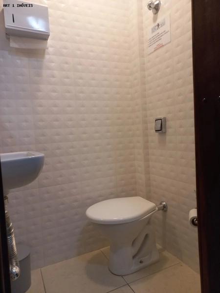 Sala Comercial para Venda em Curitiba, Centro: 2ª foto da galeria de imagens do imóvel