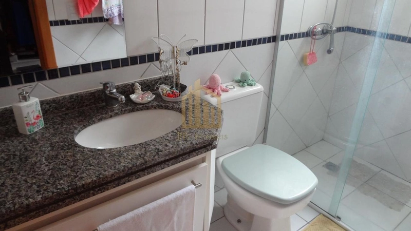 Apartamento para Venda em Curitiba, Alto da Glória, 5 dormitórios, 2 suítes, 5 banheiros, 1 vaga: 19ª foto da galeria de imagens do imóvel