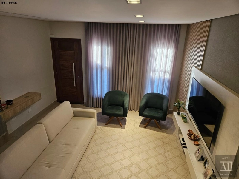 Sobrado para Venda em Curitiba, Boa Vista, 3 dormitórios, 1 suíte, 3 banheiros, 2 vagas: 3ª foto da galeria de imagens do imóvel