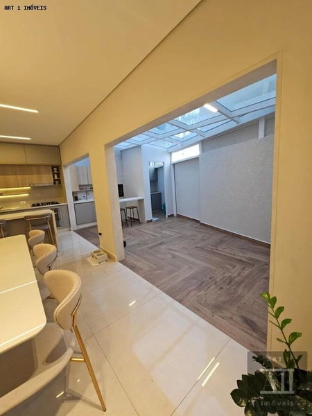 Sobrado para Venda em Curitiba, Boa Vista, 3 dormitórios, 1 suíte, 3 banheiros, 2 vagas: 10ª foto da galeria de imagens do imóvel