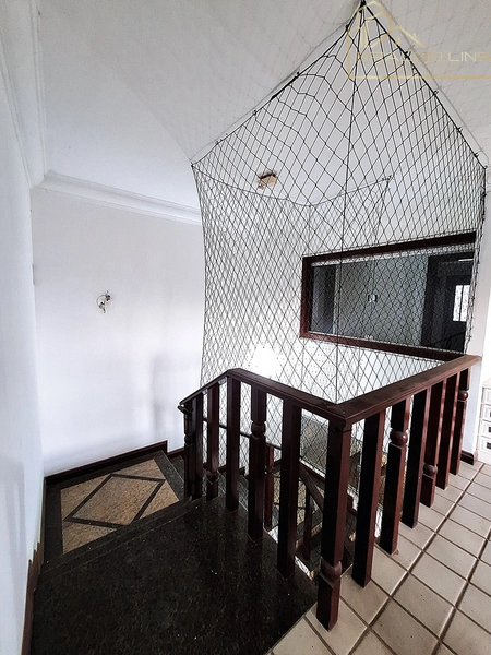 Casa Comercial com Piscina e 4 Suítes no Caminho das Árvores – Estrutura Completa para Empresas: 6ª foto da galeria de imagens do imóvel