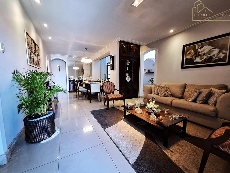 Casa Espaçosa e Versátil na Pituba : 15ª foto da galeria de imagens do imóvel