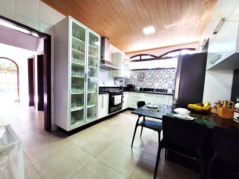 CASA DE ALTO PADRÃO NO CAMINHO DAS ÁRVORES: 35ª foto da galeria de imagens do imóvel