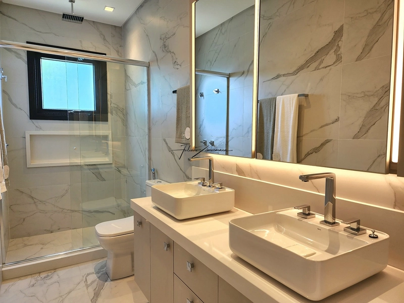 Casa com 3 Suites em condomínio em Atlantida.: 30ª foto da galeria de imagens do imóvel