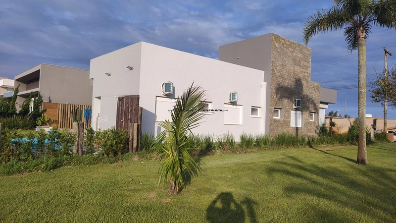 CASA NO CONDOMÍNIO RIVIERA: 5ª foto da galeria de imagens do imóvel