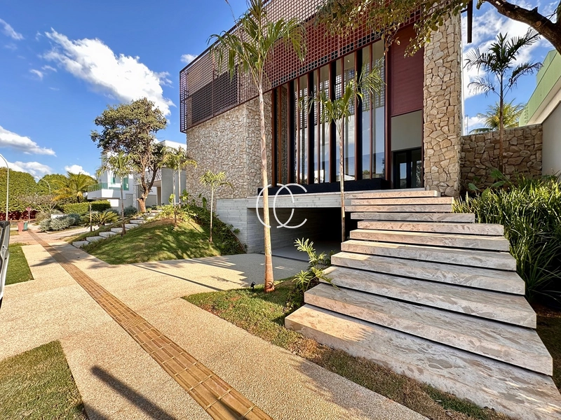 🏡 Casa de Luxo à Venda – Exclusividade e Sofisticação em Alphaville Flamboyant : 1ª foto da galeria de imagens do imóvel