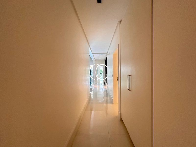 Casa de Luxo no Alphaville Araguaia: 33ª foto da galeria de imagens do imóvel