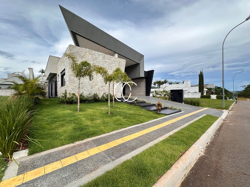 Casa térrea moderna Portal do Sol Golf Green: 1ª foto da galeria de imagens do imóvel
