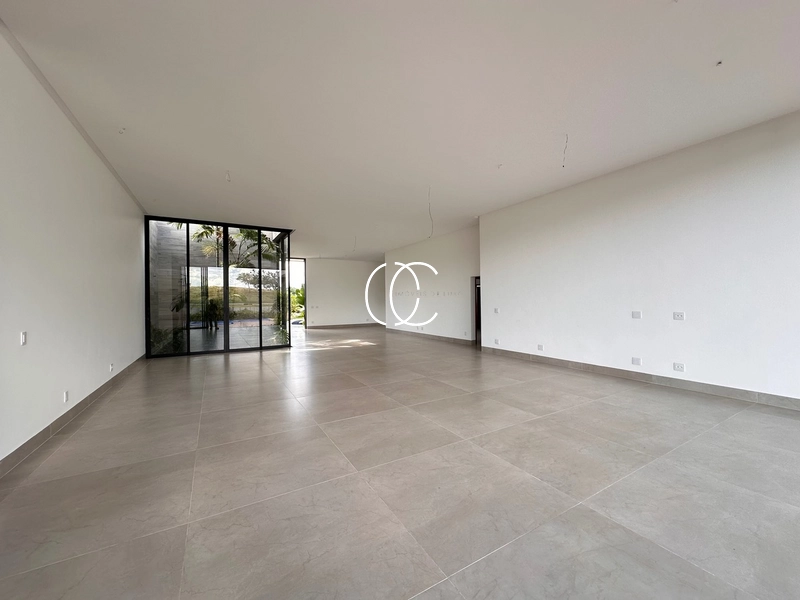 Deslumbrante casa térrea no Portal do Sol Golf em Goiânia: 2ª foto da galeria de imagens do imóvel