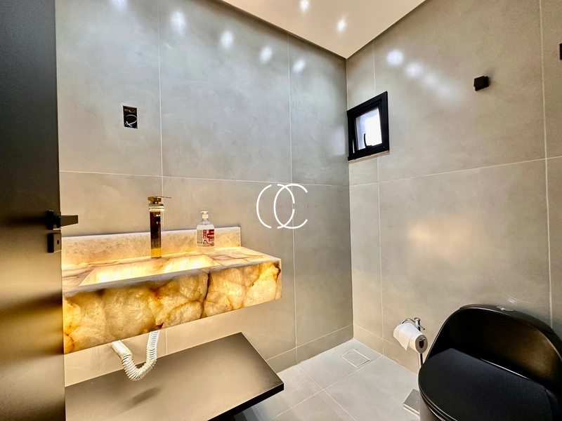 Casa duplex moderna no Plateau D’or: 7ª foto da galeria de imagens do imóvel