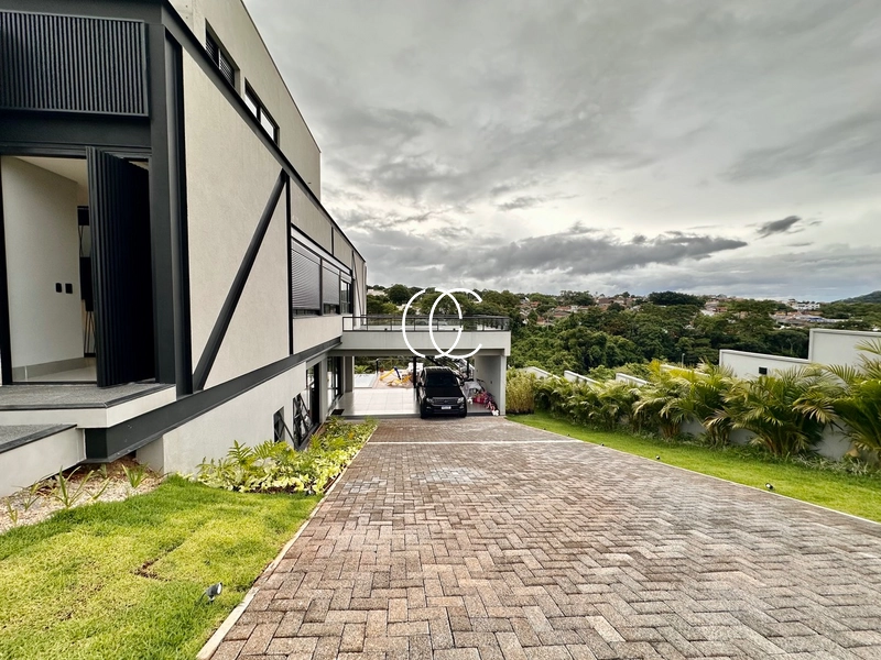 Casa duplex moderna no Plateau D’or: 2ª foto da galeria de imagens do imóvel