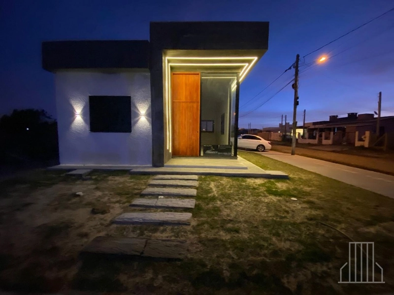 LINDA CASA À VENDA NO BAIRRO JARDIM BEIRA MAR - CAPÃO DA CANOA!: 1ª foto da galeria de imagens do imóvel