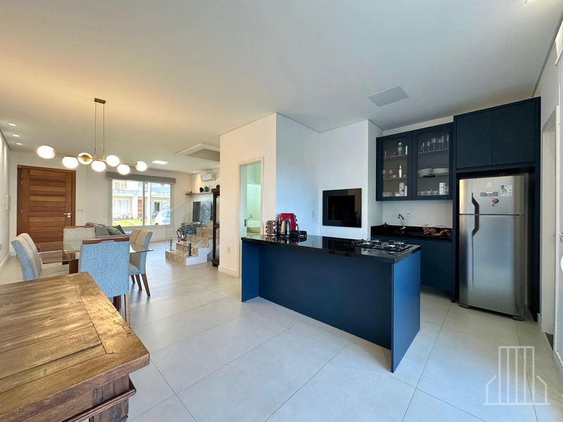 ESPETACULAR SOBRADO BEIRA LAGO NO CONDOMÍNIO MURANO!: 3ª foto da galeria de imagens do imóvel