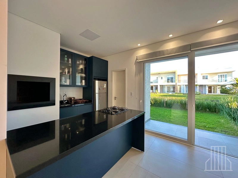 ESPETACULAR SOBRADO BEIRA LAGO NO CONDOMÍNIO MURANO!: 2ª foto da galeria de imagens do imóvel