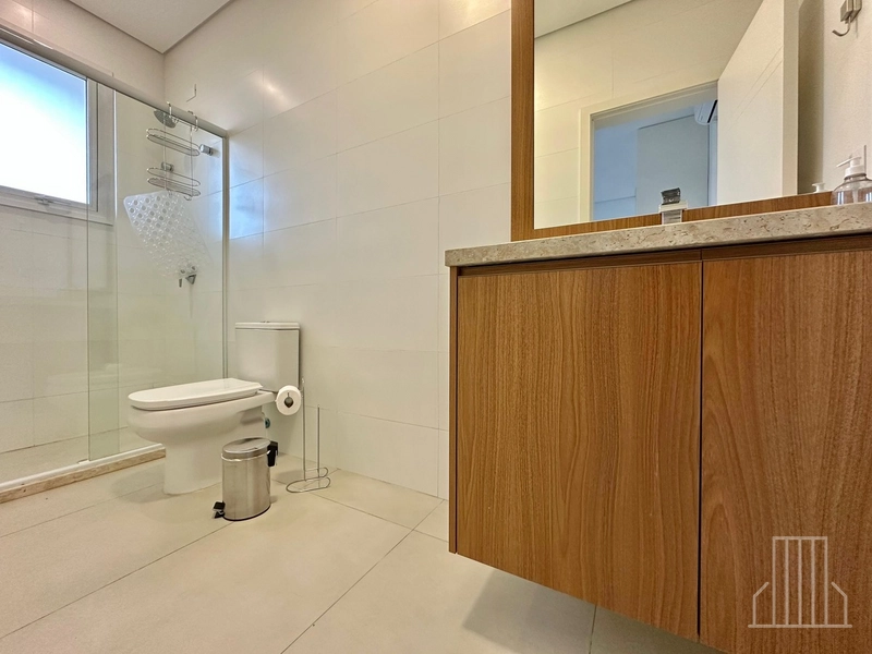 ESPETACULAR SOBRADO BEIRA LAGO NO CONDOMÍNIO MURANO!: 24ª foto da galeria de imagens do imóvel