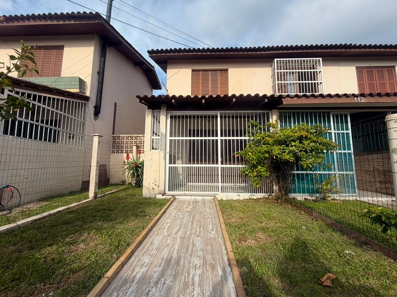 Casa mobiliada com 3 dormitórios em Capão Novo!: 1ª foto da galeria de imagens do imóvel