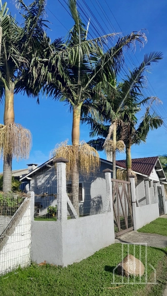CASA COM 3 DORMITÓRIOS NO BAIRRO ARCO ÍRIS: 5ª foto da galeria de imagens do imóvel