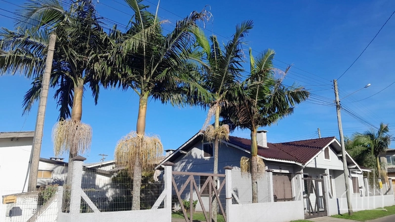 CASA COM 3 DORMITÓRIOS NO BAIRRO ARCO ÍRIS: 4ª foto da galeria de imagens do imóvel