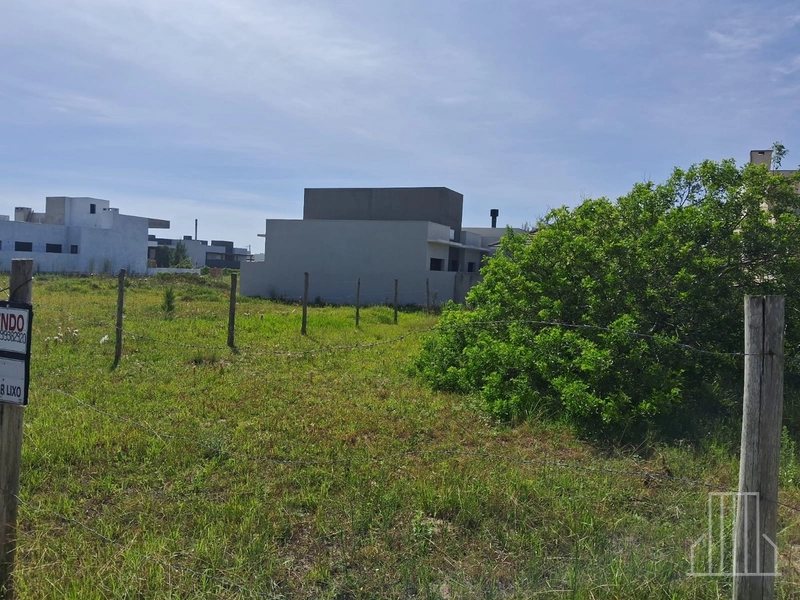 EXCELENTE TERRENO LOCALIZADO NO BAIRRO JARDIM BEIRA MAR!: 1ª foto da galeria de imagens do imóvel