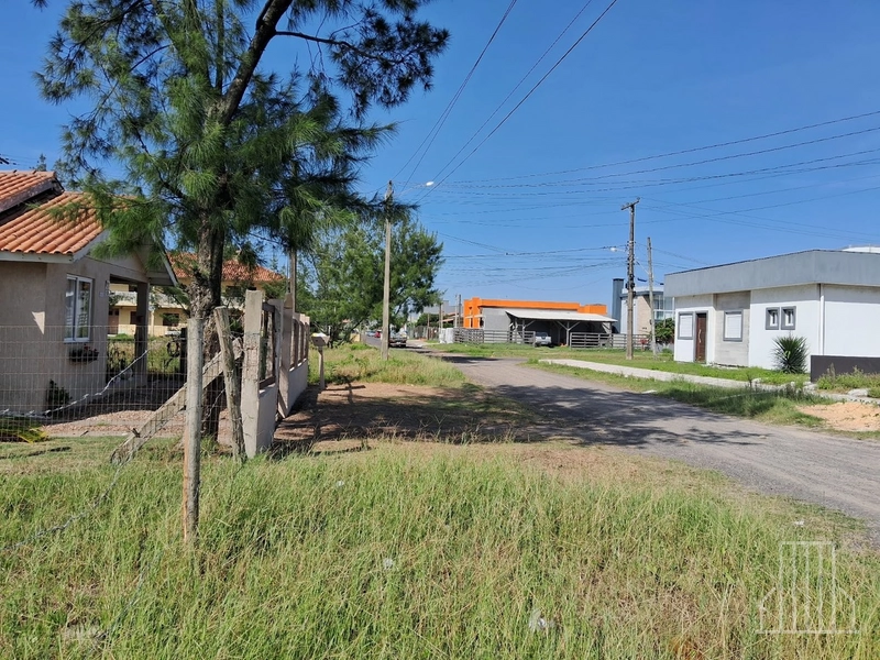 EXCELENTE TERRENO LOCALIZADO NO BAIRRO JARDIM BEIRA MAR!: 3ª foto da galeria de imagens do imóvel