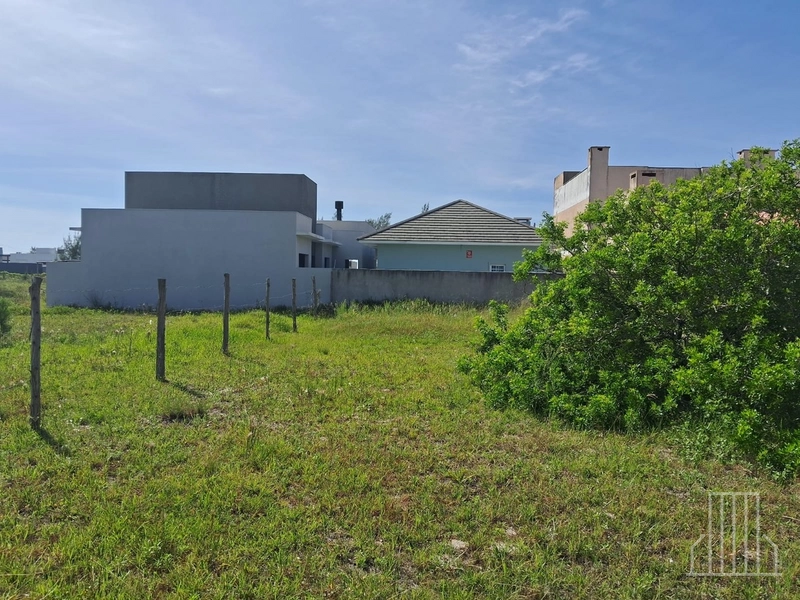 EXCELENTE TERRENO LOCALIZADO NO BAIRRO JARDIM BEIRA MAR!: 4ª foto da galeria de imagens do imóvel