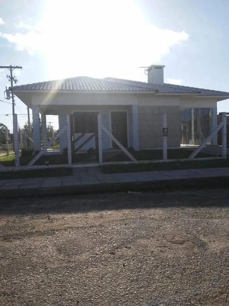 CASA COM 2 DORMITÓRIOS, SENDO 1 SUÍTE!: 15ª foto da galeria de imagens do imóvel