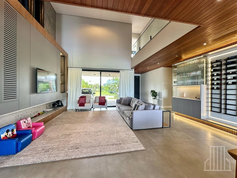 MARAVILHOSO SOBRADO BEIRA LAGO EM CONDOMÍNIO FECHADO!: 6ª foto da galeria de imagens do imóvel