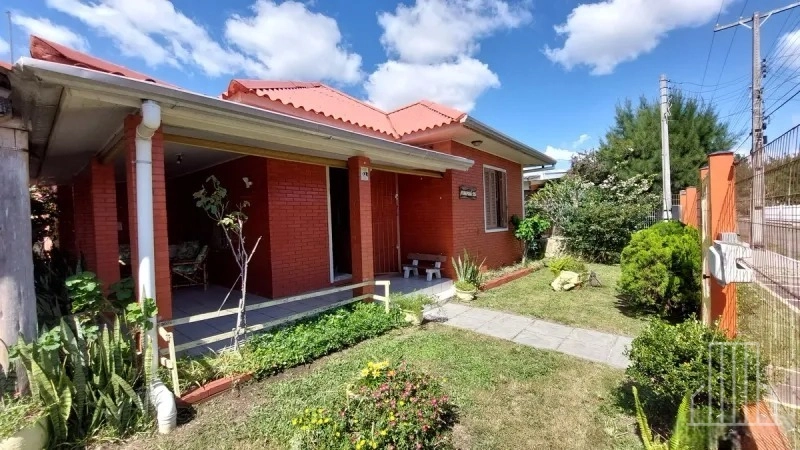 IMPECÁVEL CASA COM ANEXO E TERRENO AMPLO EM ATLÂNTIDA, XANGRI-LÁ: 3ª foto da galeria de imagens do imóvel