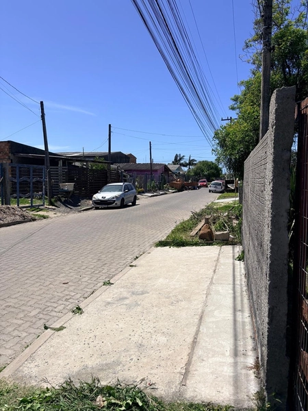 Casa com pátio fechado e churrasqueira no bairro Arco-Íris: 7ª foto da galeria de imagens do imóvel