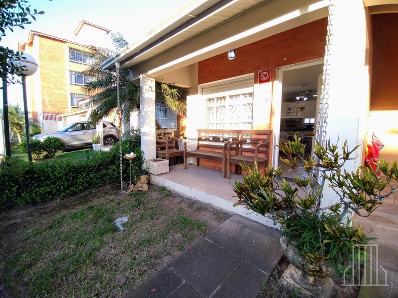 Encantador Sobrado em Capão Novo: Conforto e Lazer ao Seu Alcance: 22ª foto da galeria de imagens do imóvel