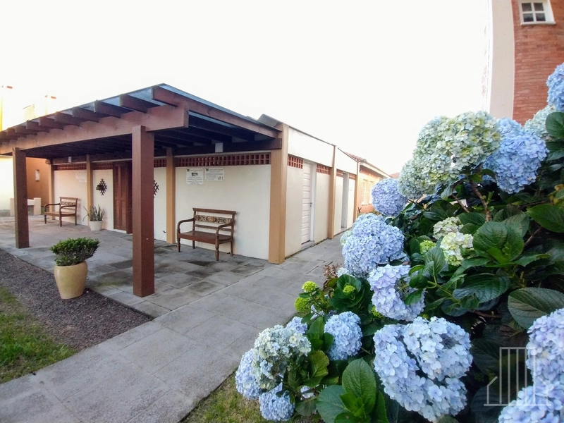 Encantador Sobrado em Capão Novo: Conforto e Lazer ao Seu Alcance: 9ª foto da galeria de imagens do imóvel