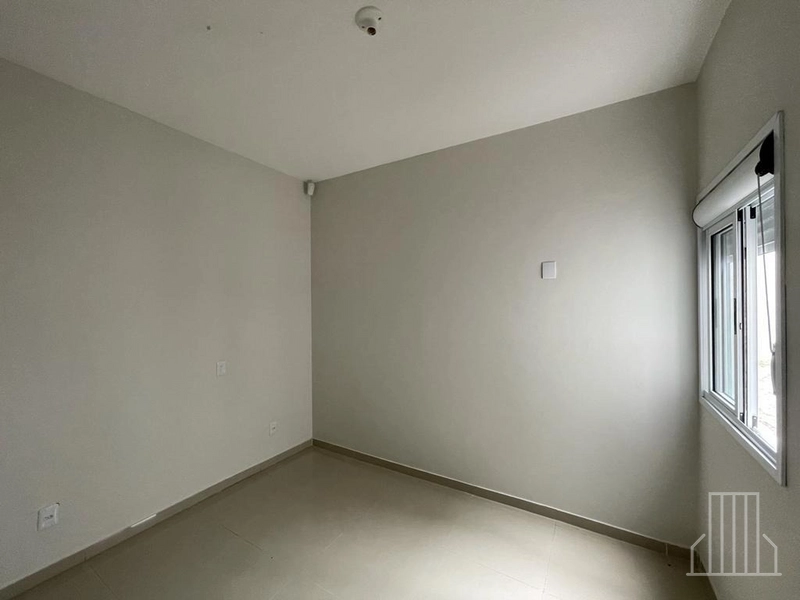 LINDA CASA À VENDA NO TRANQUILO BAIRRO ARCO ÍRIS, EM CAPÃO DA CANOA!: 12ª foto da galeria de imagens do imóvel