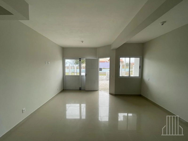 LINDA CASA À VENDA NO TRANQUILO BAIRRO ARCO ÍRIS, EM CAPÃO DA CANOA!: 4ª foto da galeria de imagens do imóvel