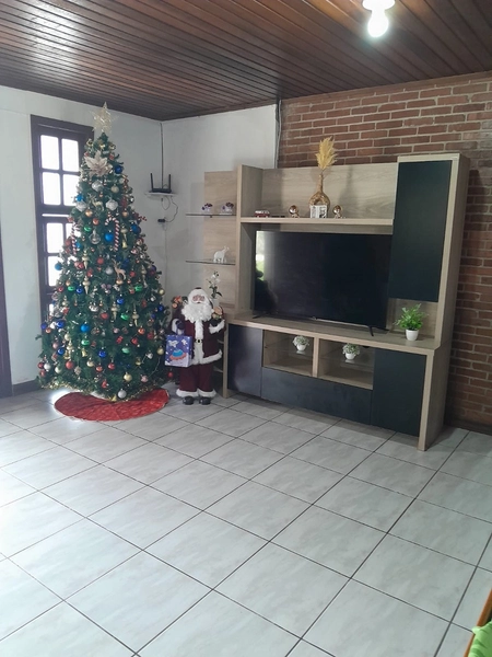 CASA NO BAIRRO ARAÇA: 4ª foto da galeria de imagens do imóvel