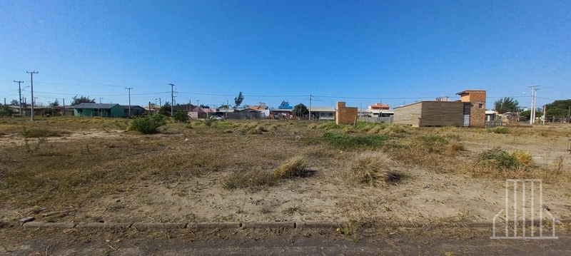 Terreno de 300 m² à Venda no Bairro Capão Novo: 1ª foto da galeria de imagens do imóvel