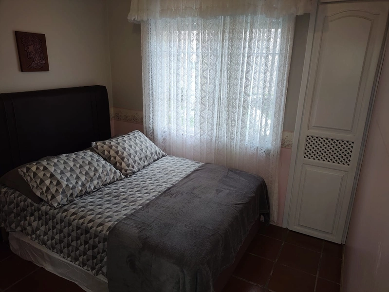 Sobrado Mobiliado com 2 Suítes, Pátio Privativo e Infraestrutura Completa em Condomínio: 11ª foto da galeria de imagens do imóvel