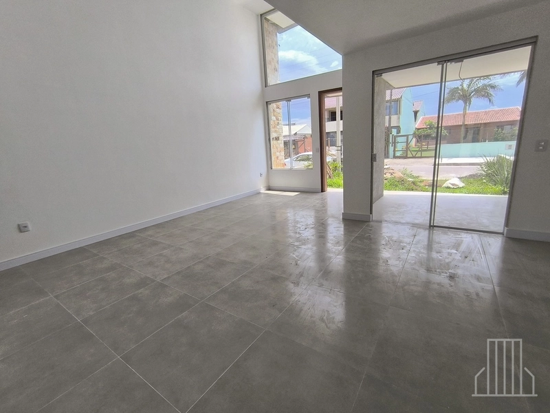 CASA COM 2 DORMITORIOS, SENDO 1 SUITE BEM LOCALIZADO!: 10ª foto da galeria de imagens do imóvel