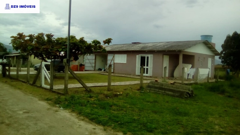 Casa com 3 Dormitórios e Suíte no Bairro Cornélios: 3ª foto da galeria de imagens do imóvel