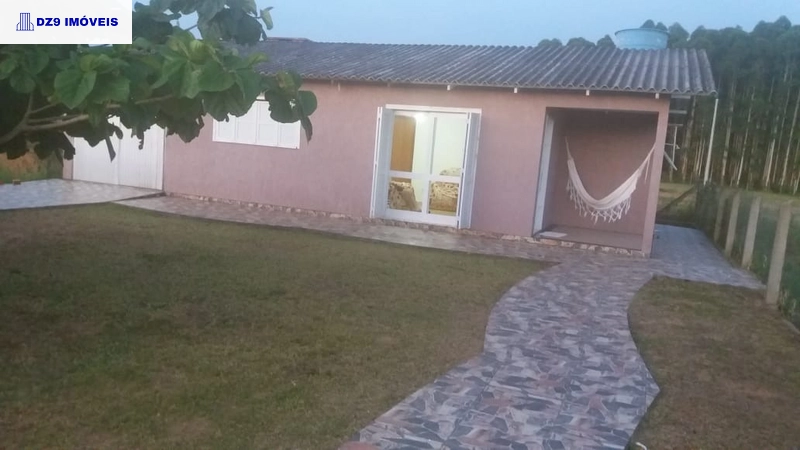 Casa com 3 Dormitórios e Suíte no Bairro Cornélios: 1ª foto da galeria de imagens do imóvel