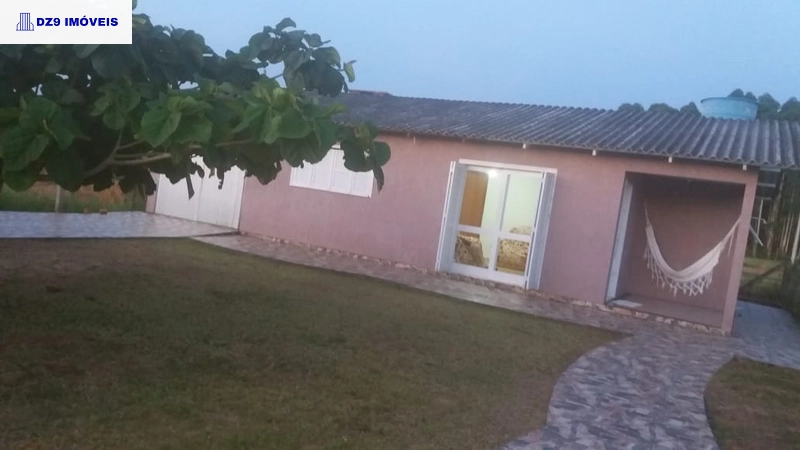 Casa com 3 Dormitórios e Suíte no Bairro Cornélios: 2ª foto da galeria de imagens do imóvel