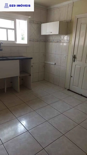 LINDO SOBRADO A VENDA  EM CAPÃO NOVO: 3ª foto da galeria de imagens do imóvel