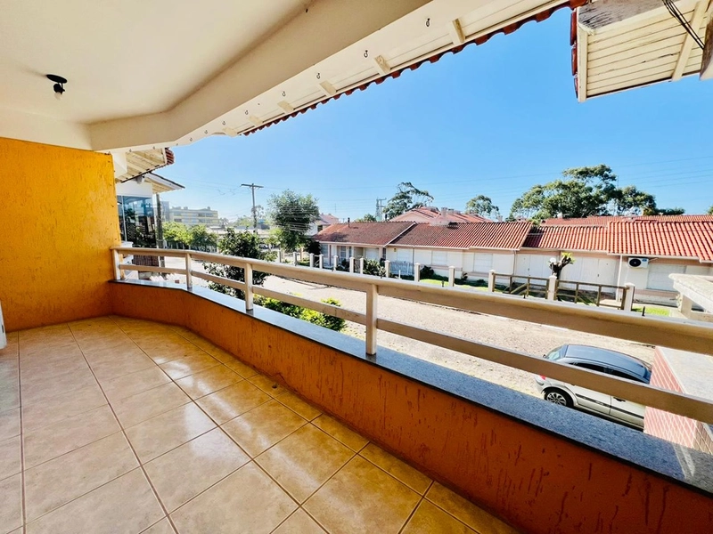 LINDO SOBRADO A VENDA  EM CAPÃO NOVO: 8ª foto da galeria de imagens do imóvel